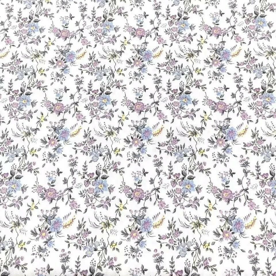 18x22-Inch Quilting Cotton Fabric Squares, 8-piece Set, Printed with Blue Flowers - iMZOON
