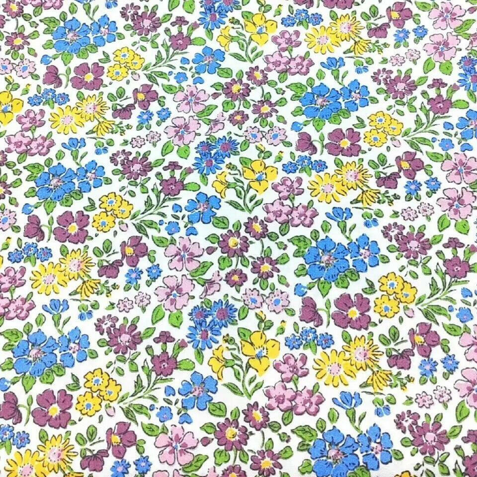 18x22-Inch Quilting Cotton Fabric Squares, 8-piece Set, Printed with Blue Flowers - iMZOON